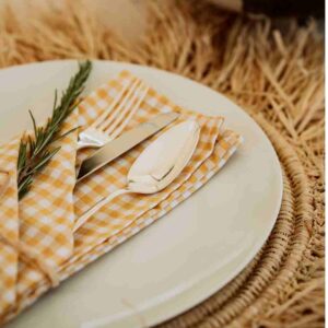 Serviettes vichy blanc et jaune – Image 4